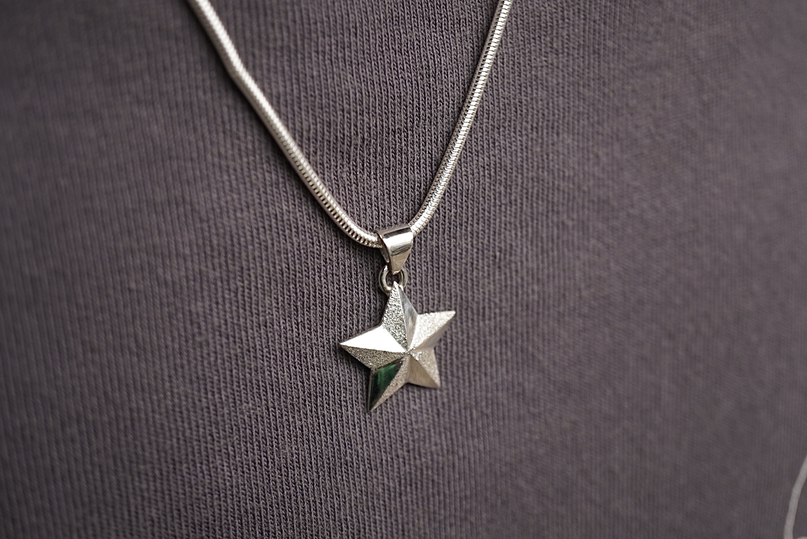 スタッズモチーフシルバーペンダント